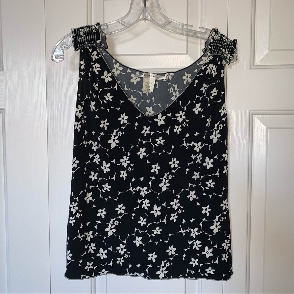Max Studio floral print top size large